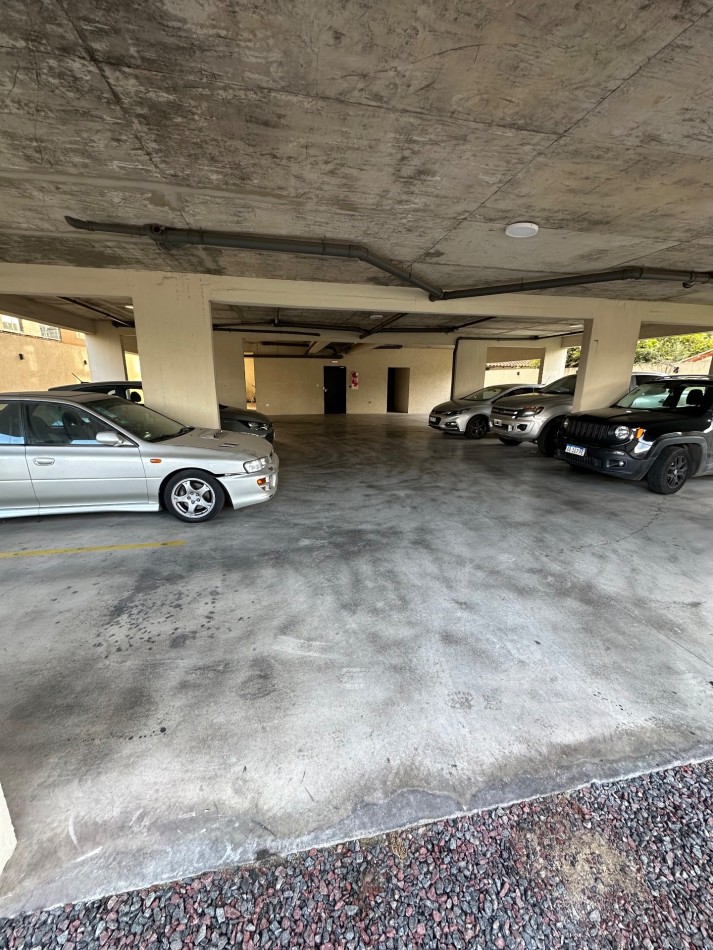 Venta de cocheras en Ituzaingo Norte