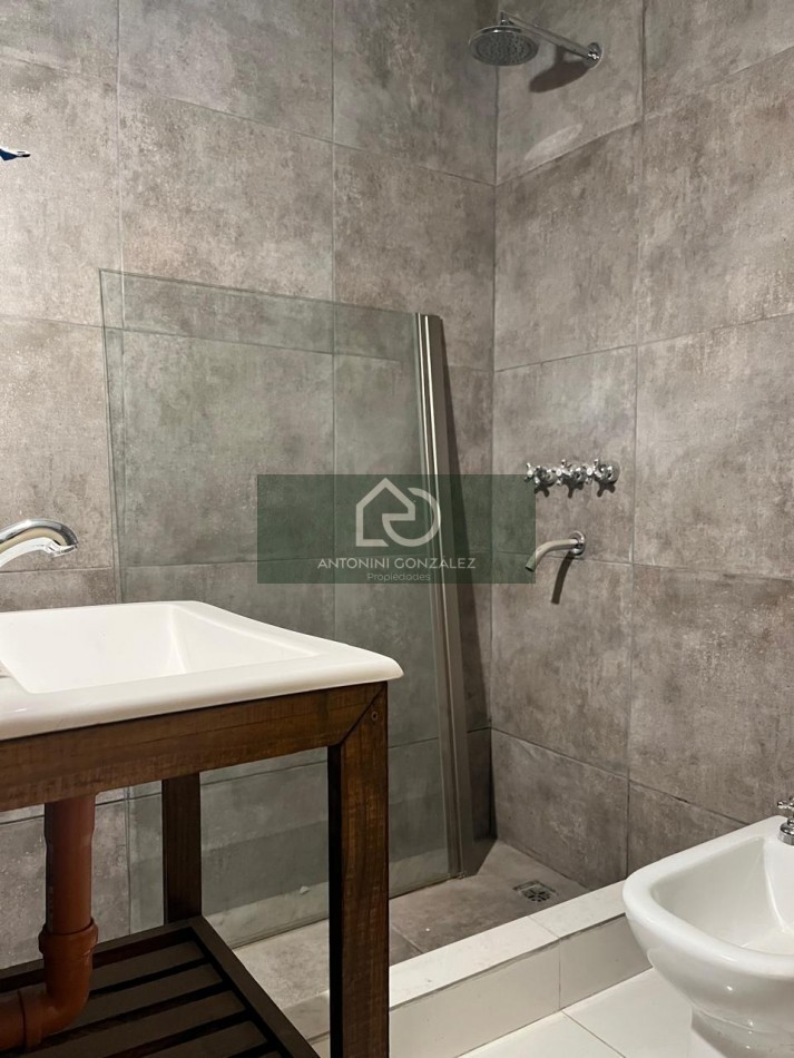 CASA EN VENTA EN ITUZAINGO NORTE A REFACCIONAR