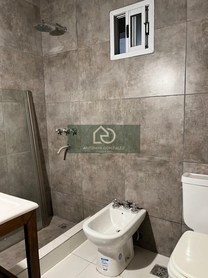 CASA EN VENTA EN ITUZAINGO NORTE A REFACCIONAR