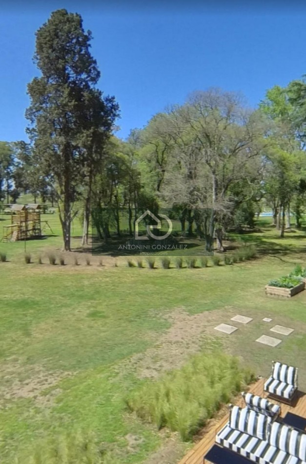 LOTE EN VENTA EN BARRIO LOS TRES PINOS