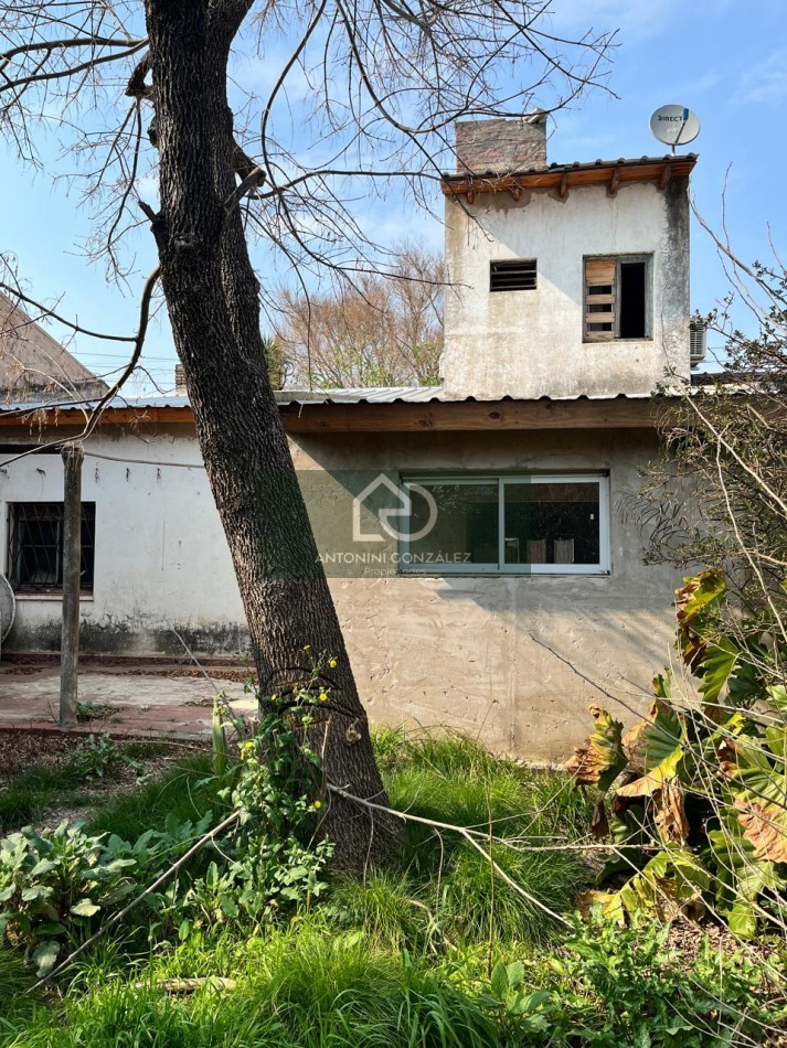 CASA EN VENTA EN ITUZAINGO NORTE A REFACCIONAR