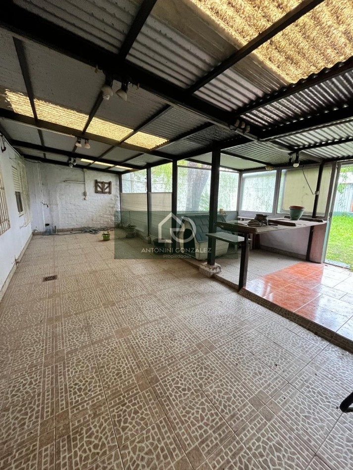 Casa en alquiler 4 Ambientes  Ituzaingo Sur | Gran Parque, Galeria y Parrilla