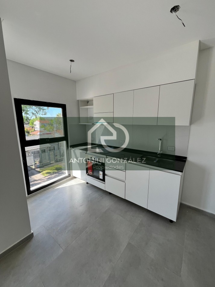 VENTA 2 AMBIENTES ITUZAINGO NORTE