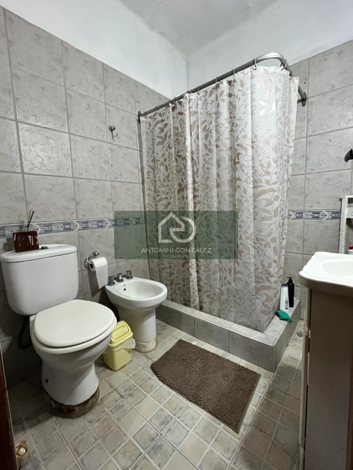 Casa en alquiler 4 Ambientes  Ituzaingo Sur | Gran Parque, Galeria y Parrilla