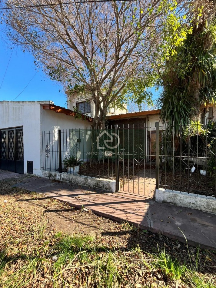 CASA EN VENTA EN ITUZAINGO NORTE A REFACCIONAR