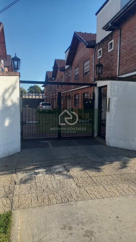 VENTA DUPLEX 3 AMBIENTES HAEDO