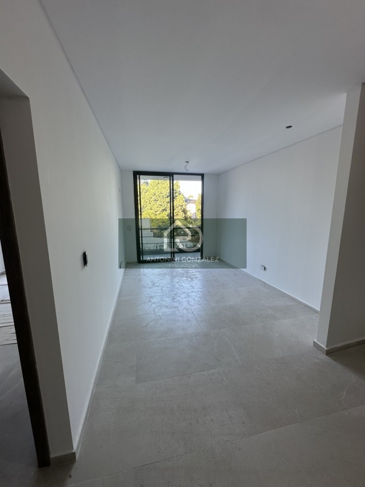  departamentos de 3 ambientes.