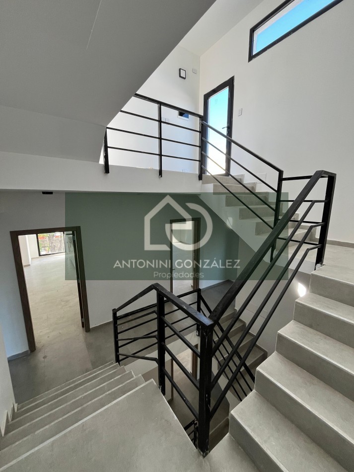 VENTA 2 AMBIENTES ITUZAINGO NORTE