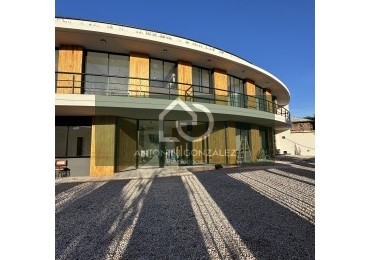  departamentos de 2 y 3 ambientes.