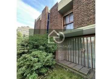 Casa 4 ambientes en Padua SUR